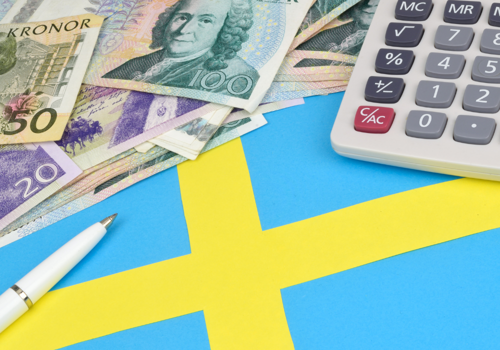 Riksbank first does not mean Riksbank alone